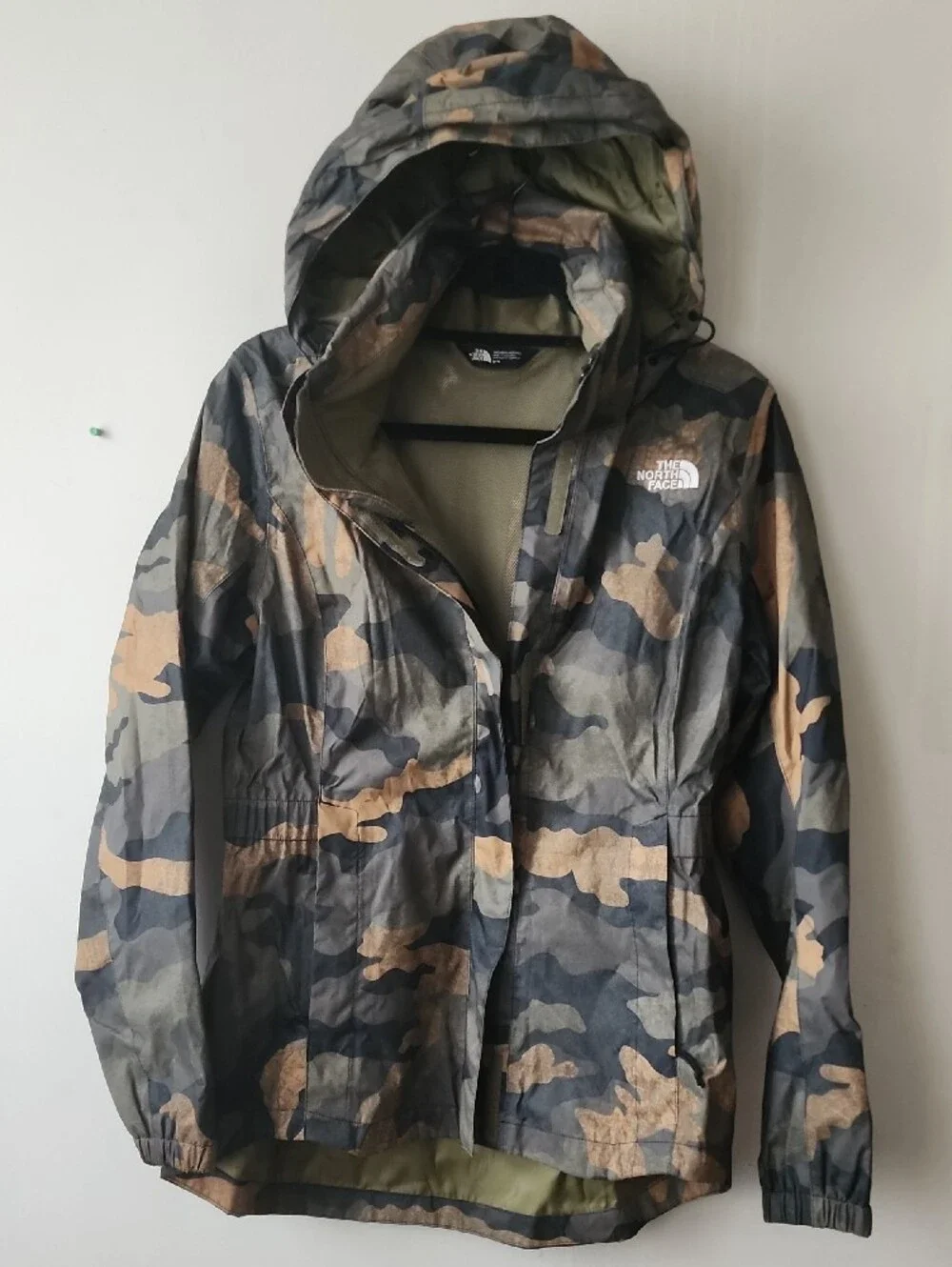 The North Face Women’s Camo Hooded Jacket - Olive/Black/Tan